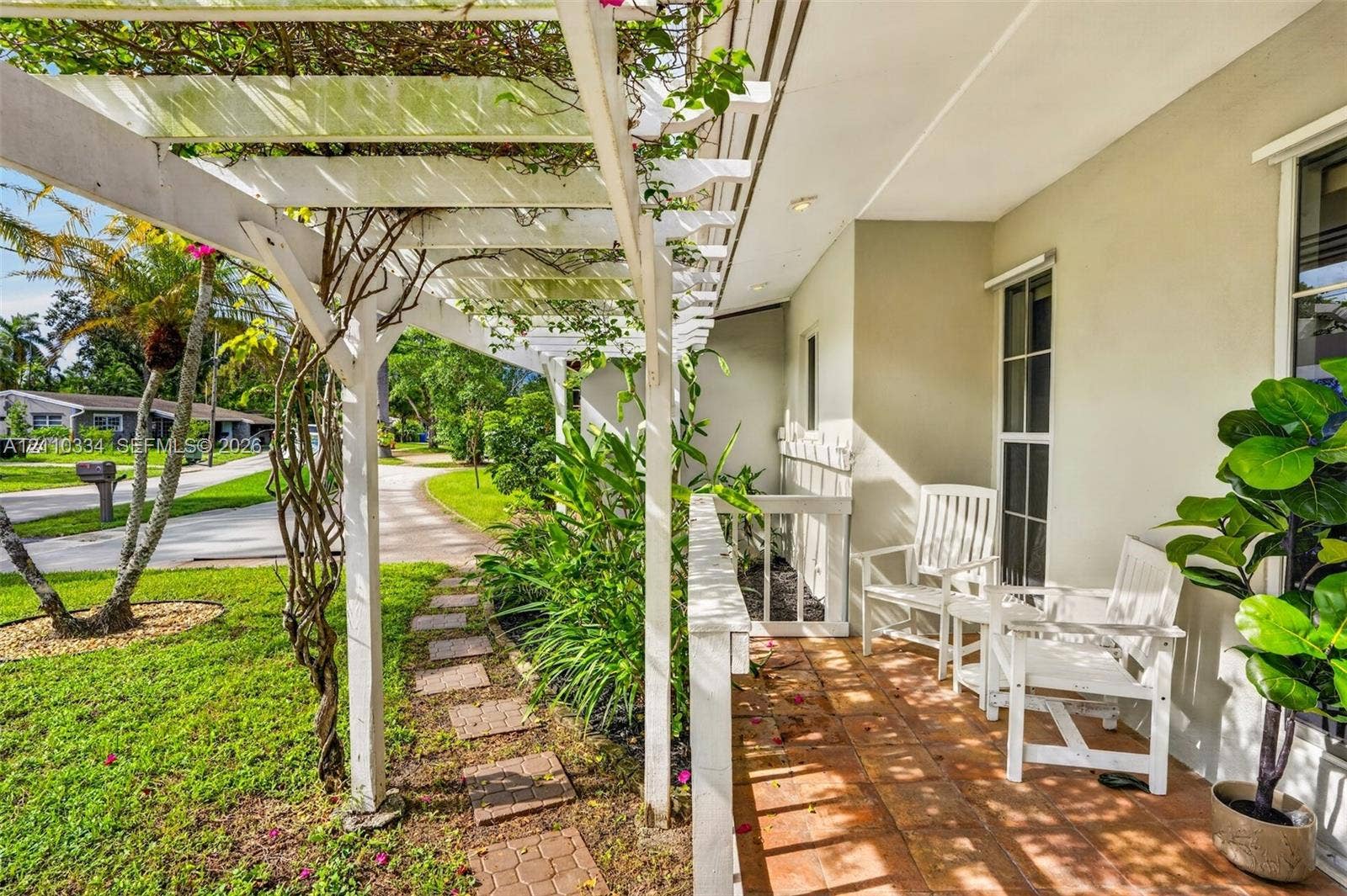 2100 SW 23rd Terrace, Fort Lauderdale, FL 33312 Photo 4