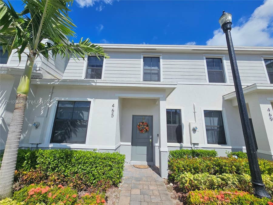 Property photo for 465 NE 12th Street, Florida City, FL