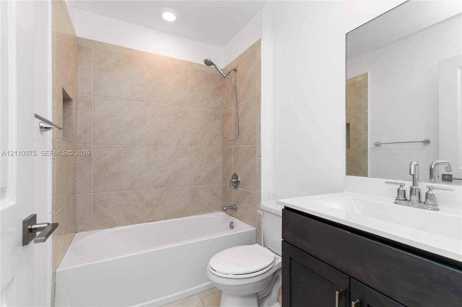 1051 SE 23rd Terrace, Homestead, FL 33035 Bathroom 2