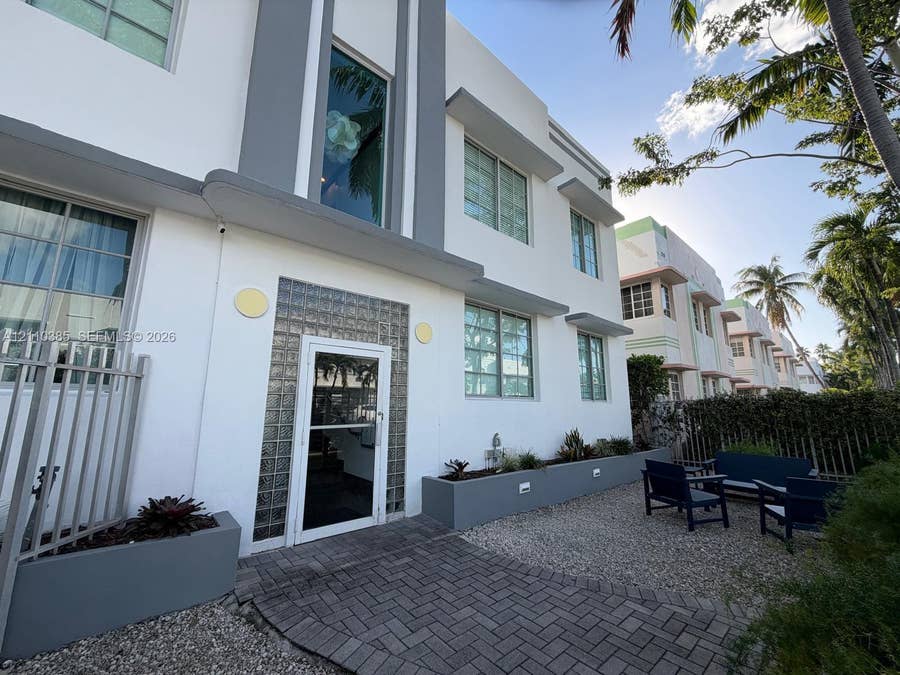 Property photo for 526 15th Street, #8, Miami Beach, FL