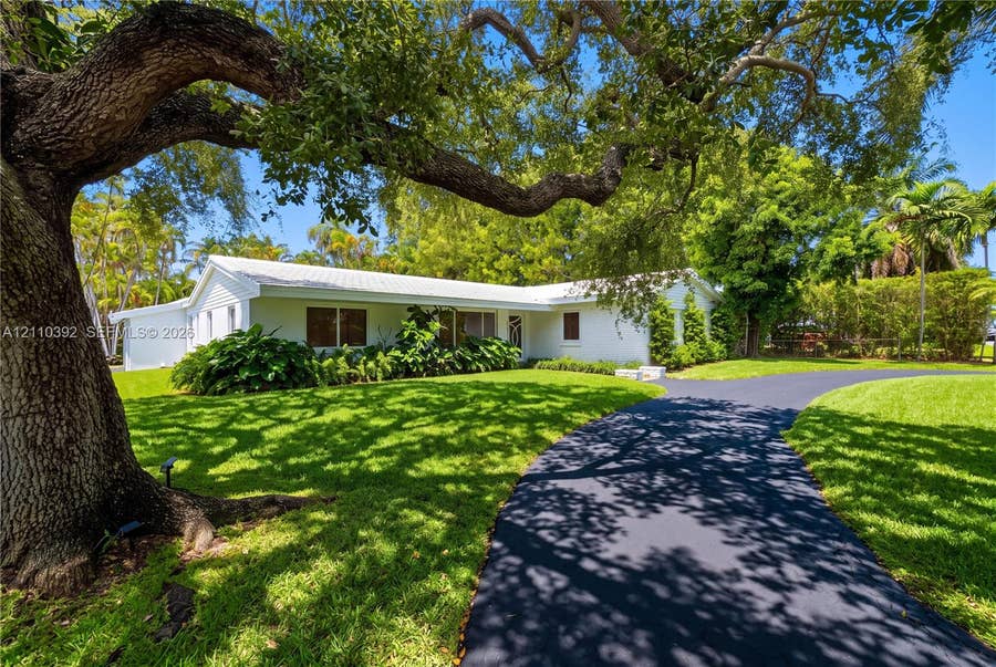 Property photo for 2500 Sunset Drive, Miami Beach, FL