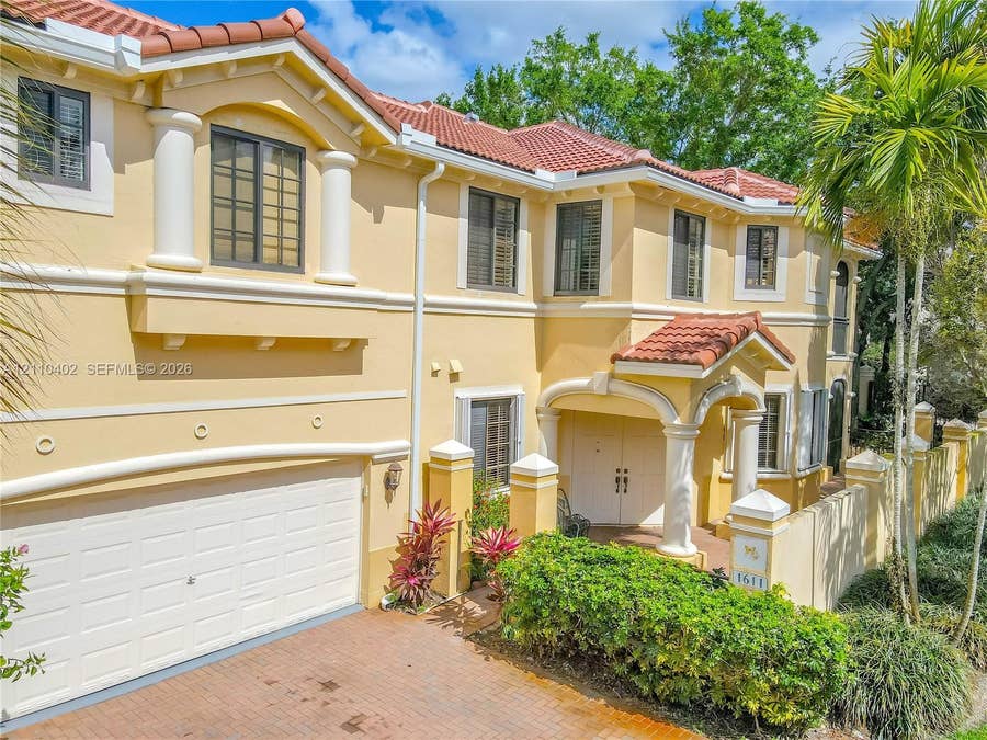 Property photo for 1611 Passion Vine Circle, #12-2, Weston, FL