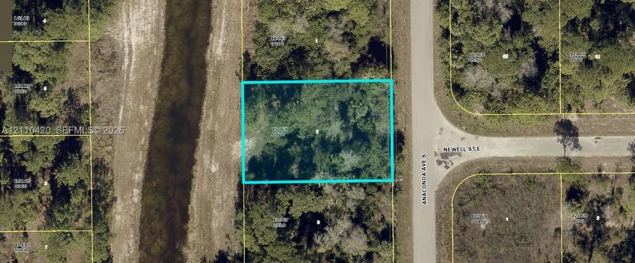 Property photo for 832 S Anaconda Avenue, Lehigh Acres, FL