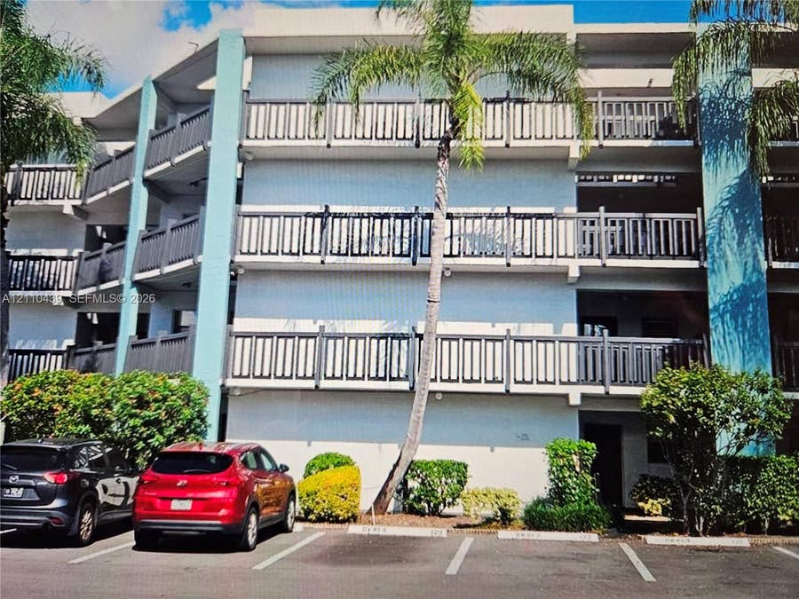 Property photo for 1021 Mockingbird Lane, #105, Plantation, FL