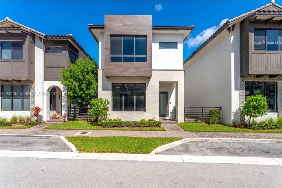 Property photo for 8061 NW 42nd Street, Doral, FL