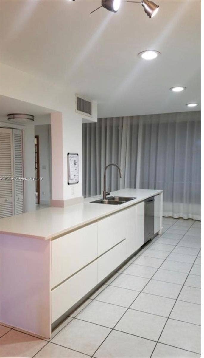 3301 NW Raleigh Street, #4A, Hollywood, Hollywood, FL 33024 Photo 5