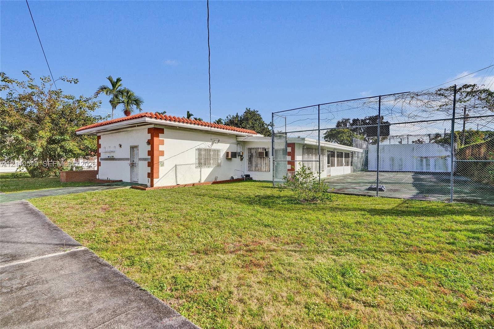 500 SW 39th Court, Miami, FL 33134 Photo 2