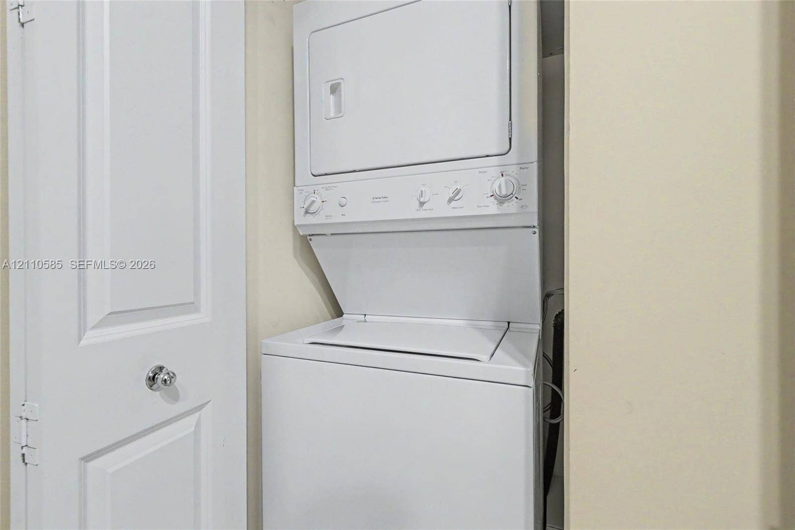 600 W Las Olas Boulevard, #202S, Fort Lauderdale, FL 33312 Stacked laundry