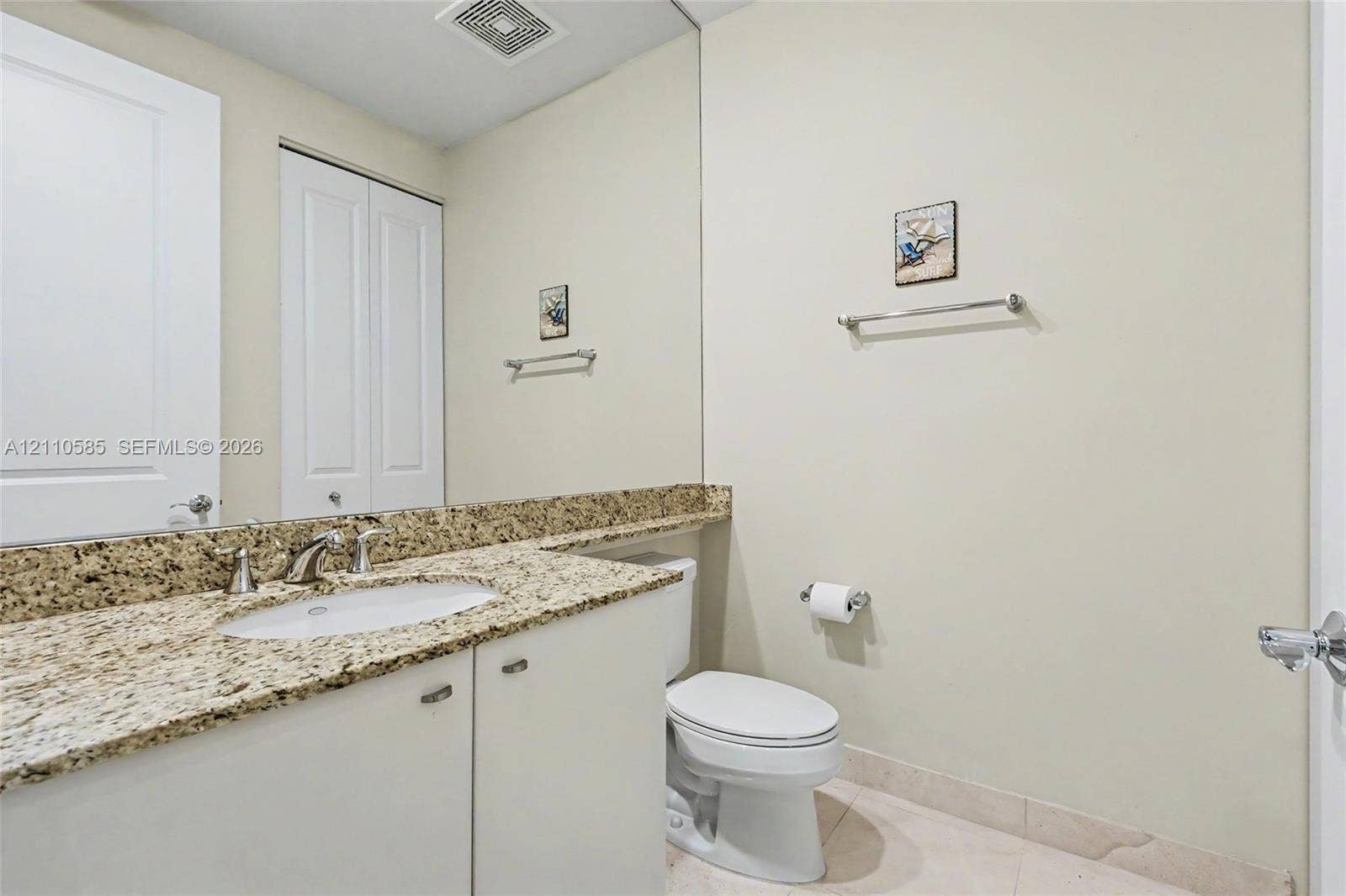 600 W Las Olas Boulevard, #202S, Fort Lauderdale, FL 33312 Half Bathroom