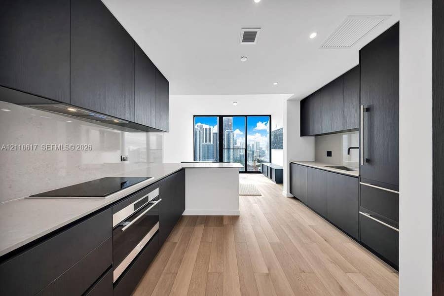 Property photo for 20 NE 11th Street, #2809, Miami, FL