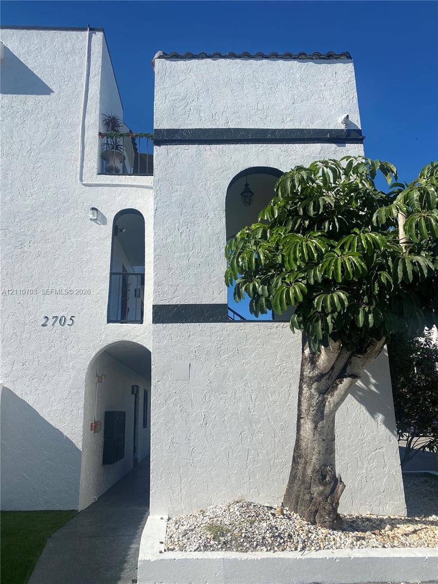 2705 NE 9th Avenue, #207, Wilton Manors, Wilton Manors, FL 33334 Photo 26