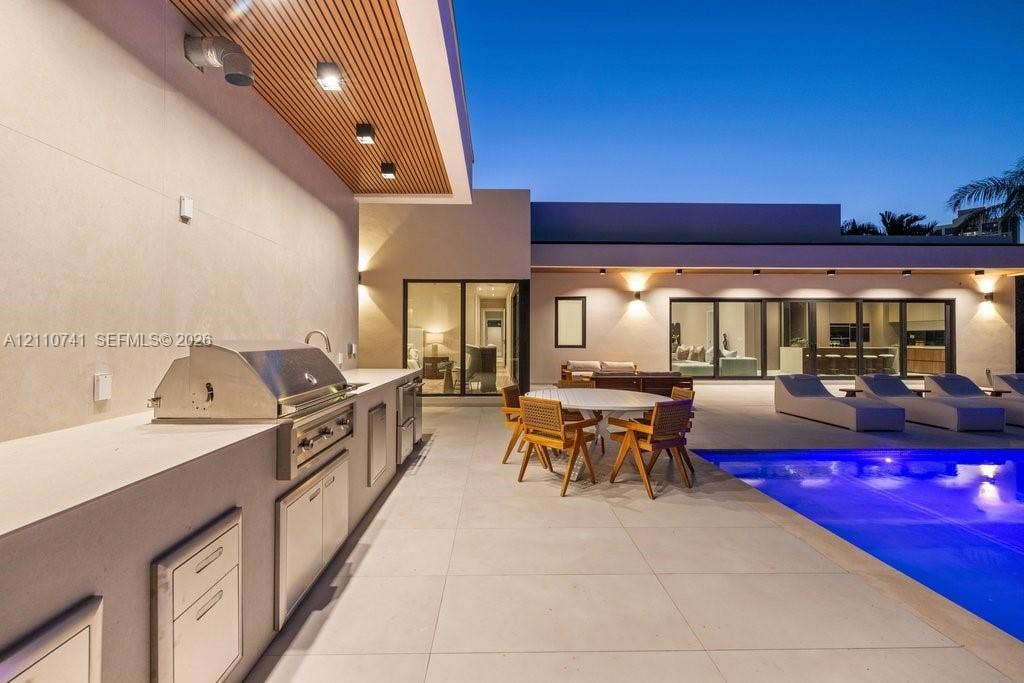 9445 SW 73rd Avenue, Pinecrest, FL 33156 Summer Kitchen