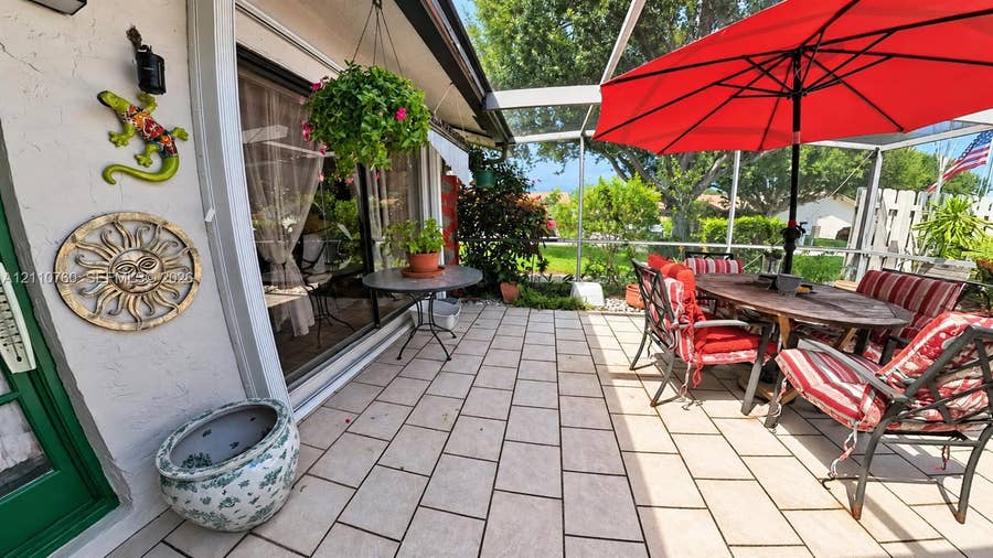 Property photo for 941 NW 30th Avenue, Delray Beach, FL