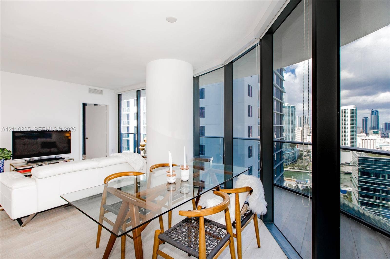 55 SW 9th Street, #2501, Miami, Miami, FL 33130 Photo 9