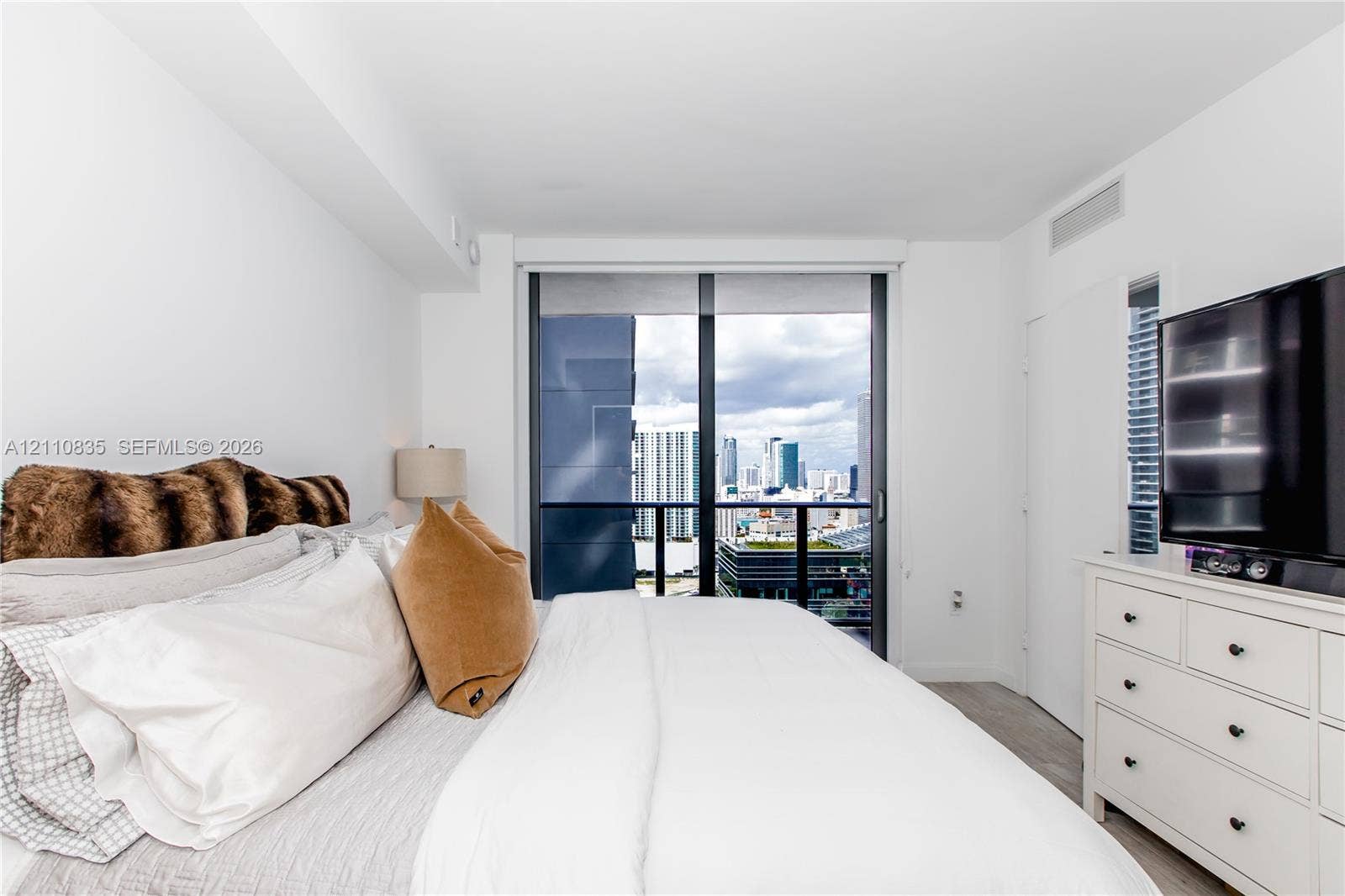 55 SW 9th Street, #2501, Miami, Miami, FL 33130 Photo 18