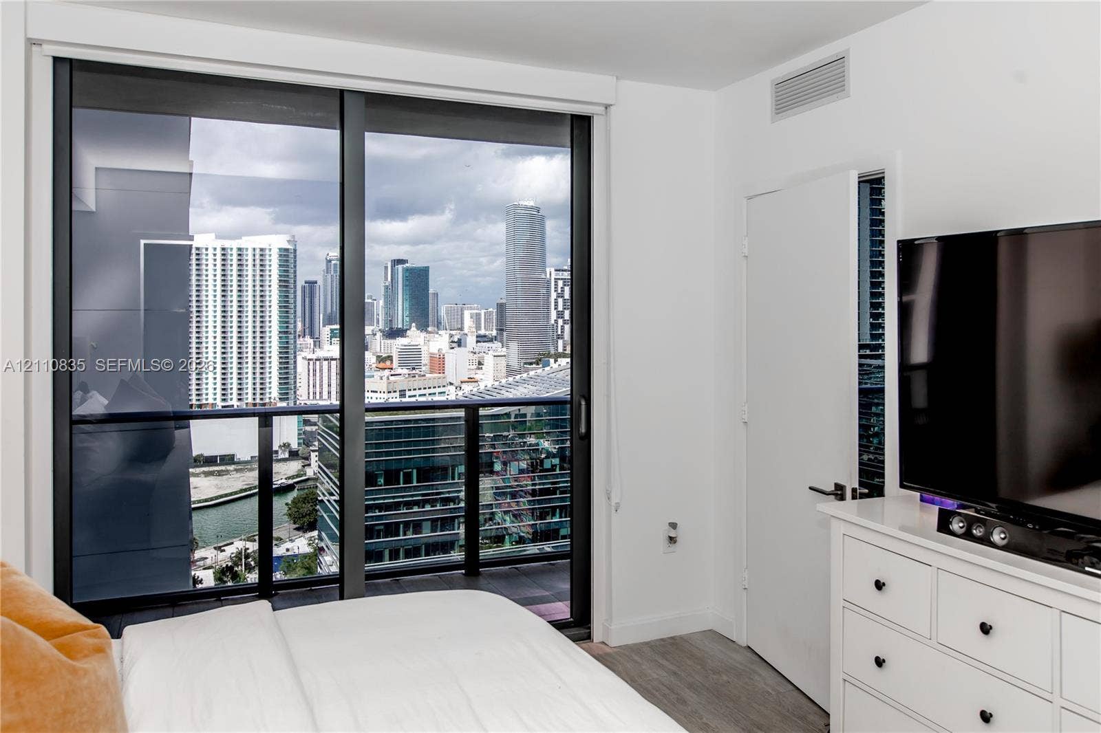 55 SW 9th Street, #2501, Miami, Miami, FL 33130 Photo 19