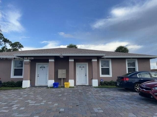 1533 W 26th Court, Riviera Beach, FL 33404 Photo 2
