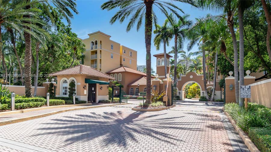 Property photo for 19655 E Country Club Drive, #6207, Aventura, FL