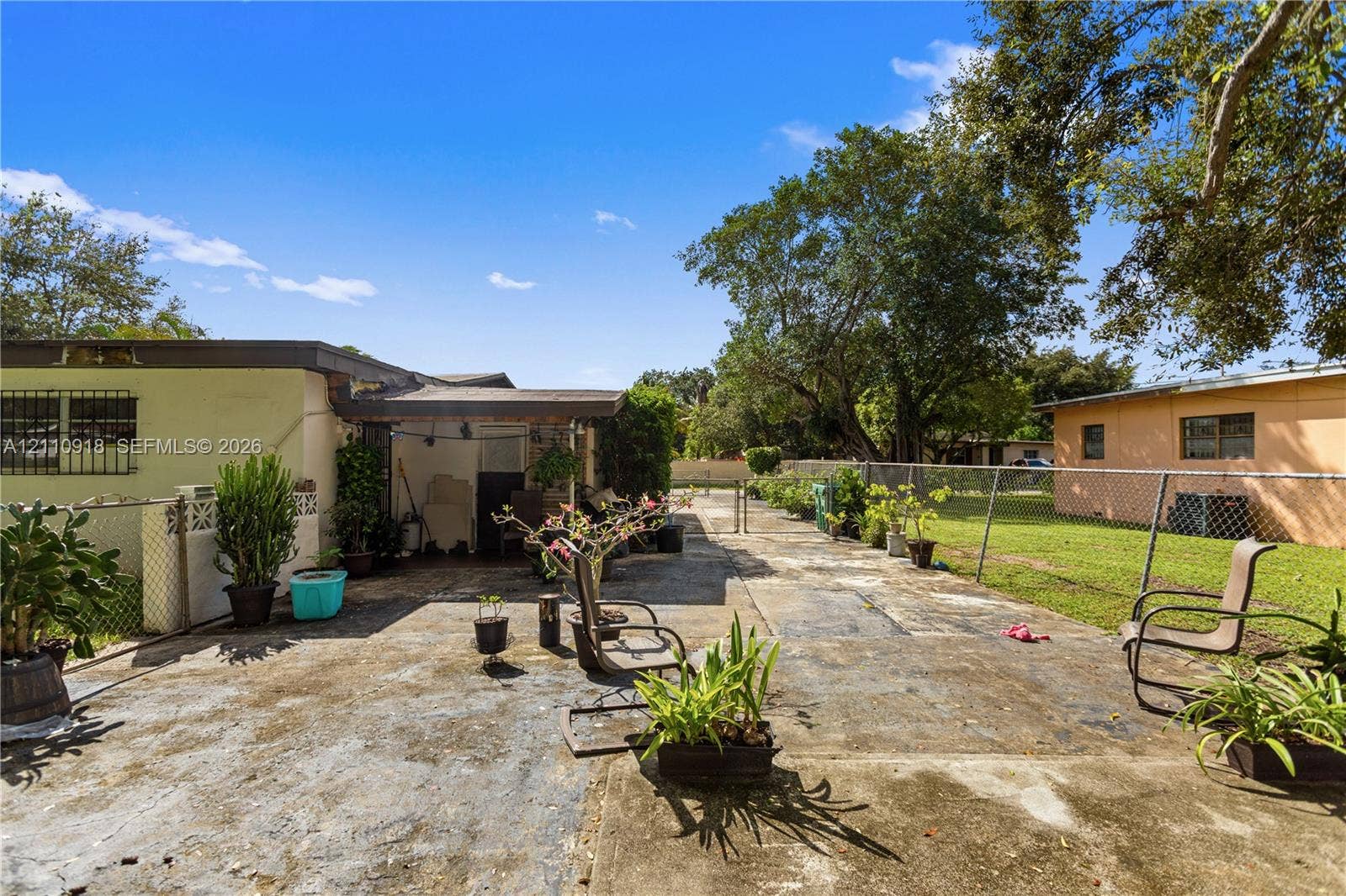 2007 NW 89th Street, Miami, FL 33147 Photo 7