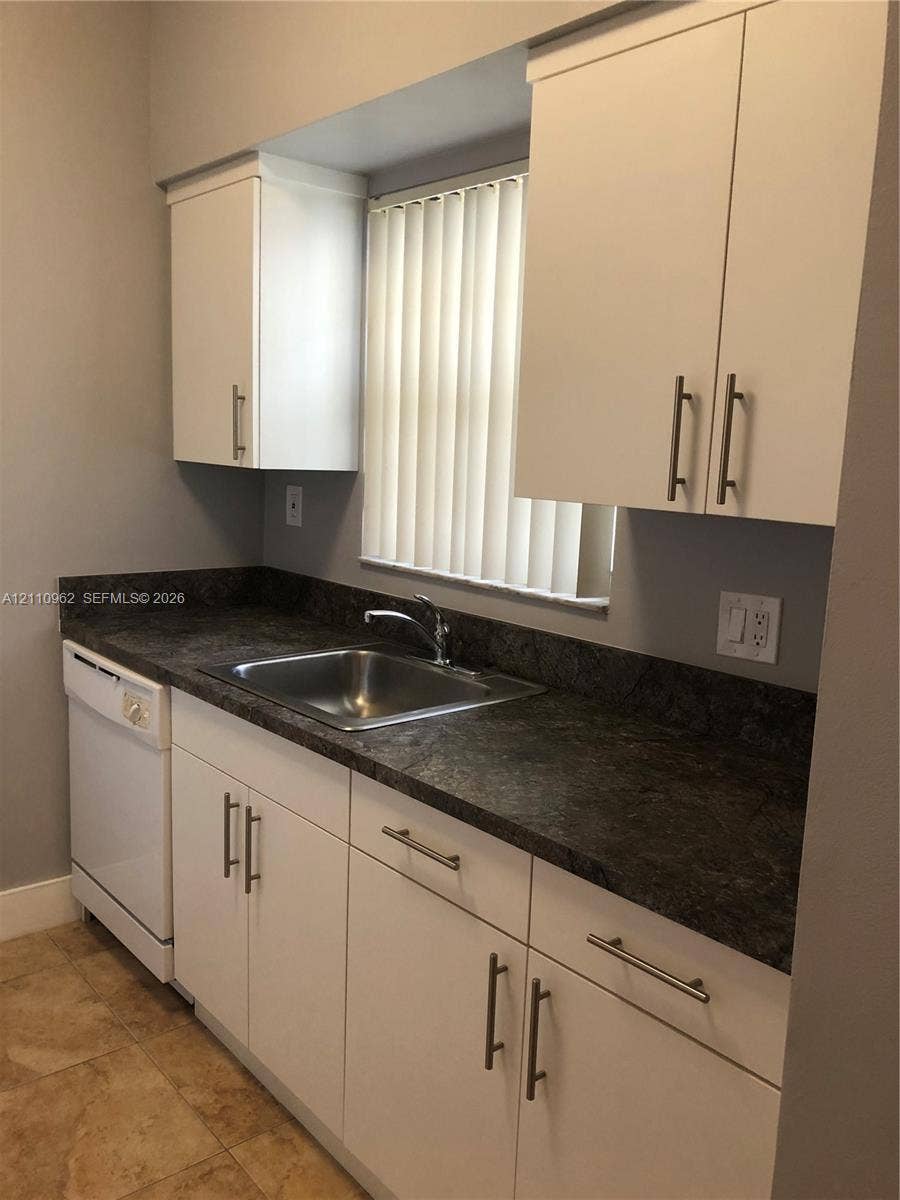 Deerfield Beach, Deerfield Beach, FL 33064 Photo 17