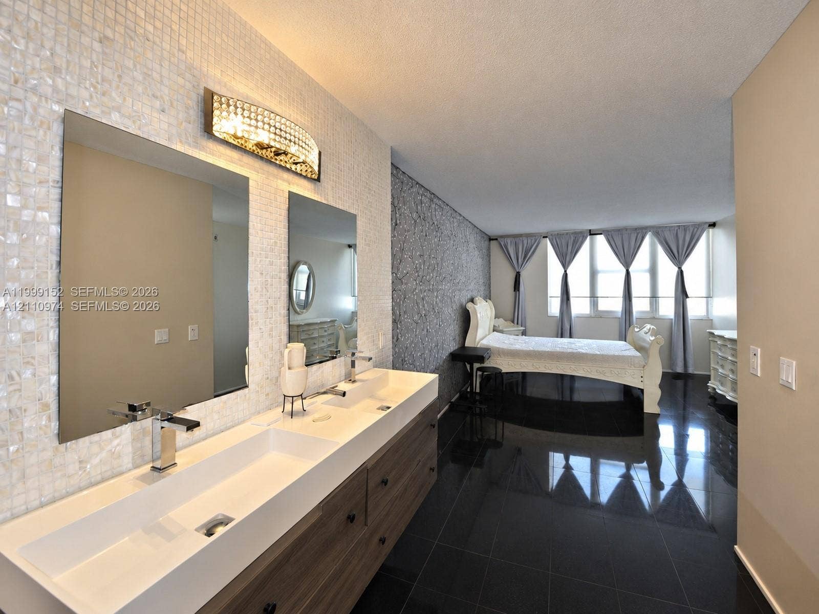2030 S Ocean Drive, #803, Hallandale Beach, FL 33009 Dual sinks