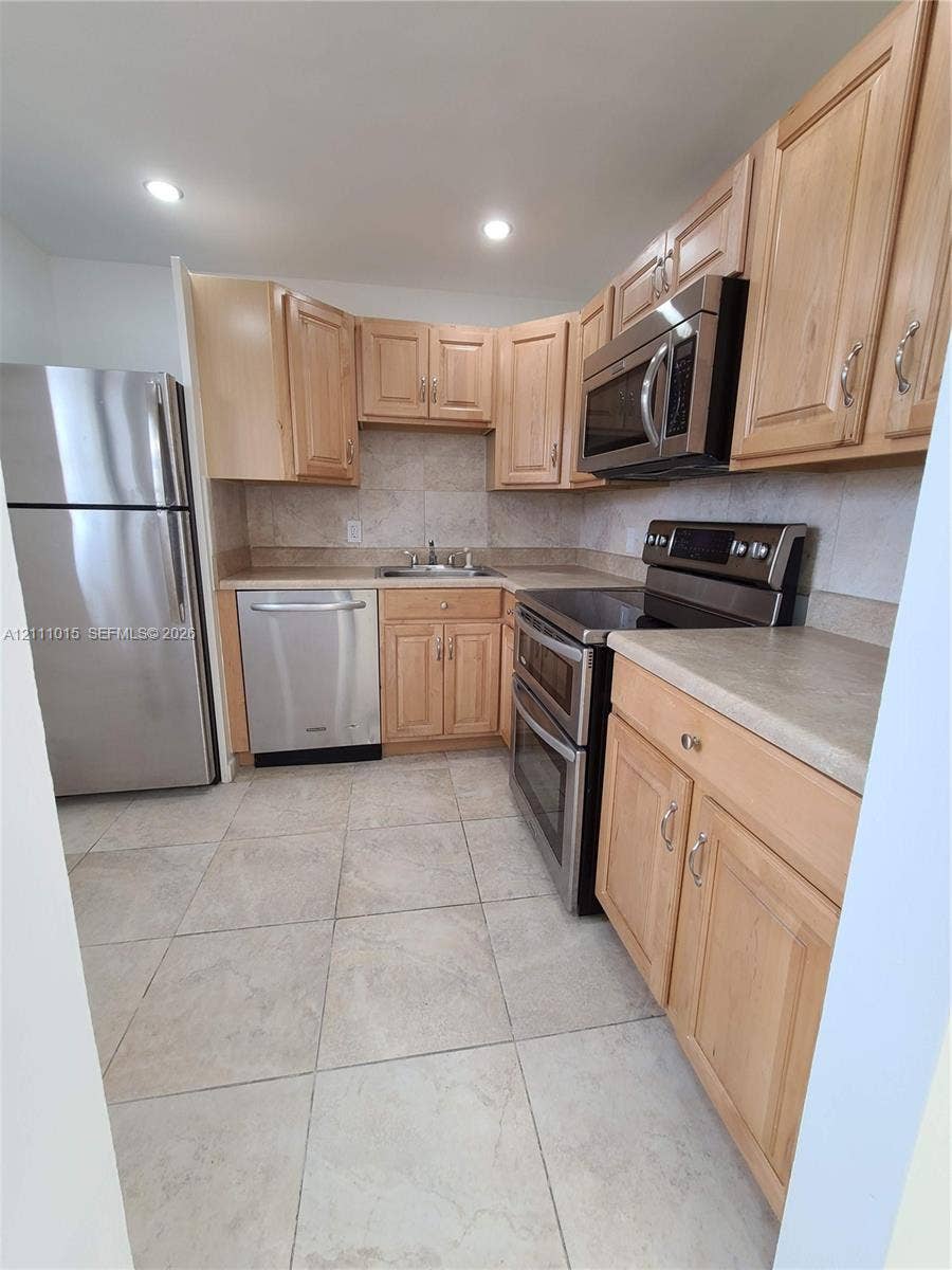 1612 Jefferson Avenue, #303, Miami Beach, Miami Beach, FL 33139 Photo 13