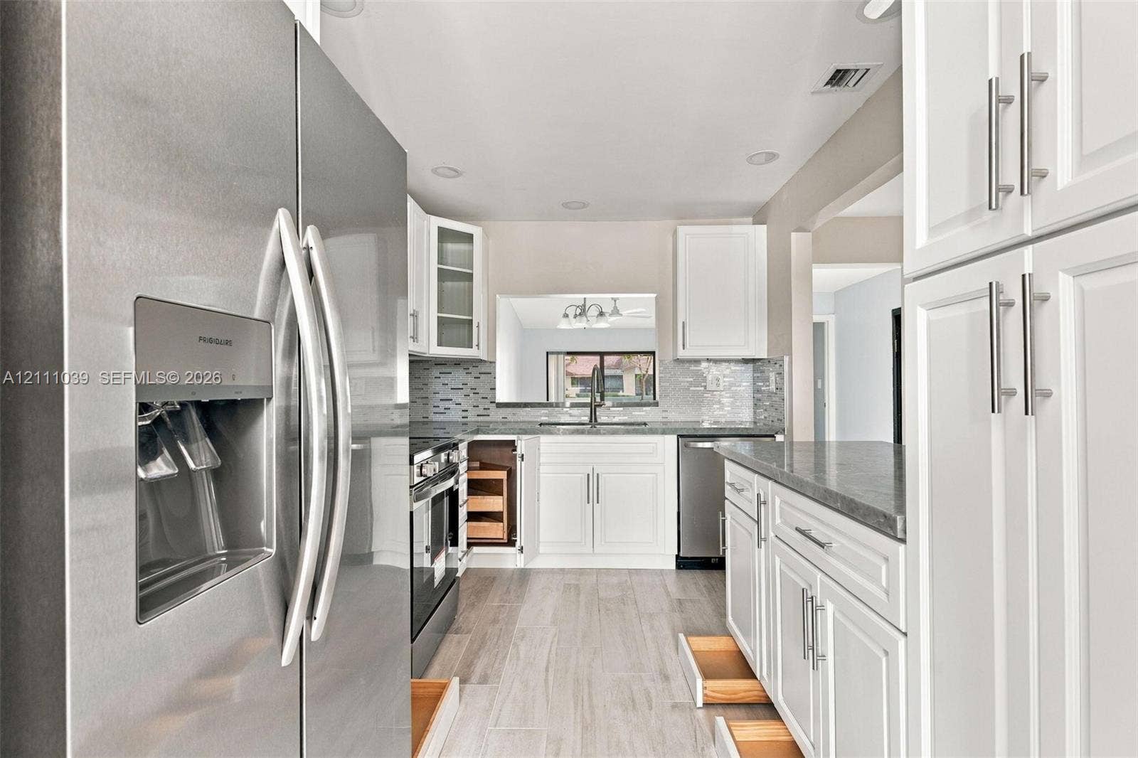 937 NW 79th Terrace, Plantation, FL 33324 Photo 4