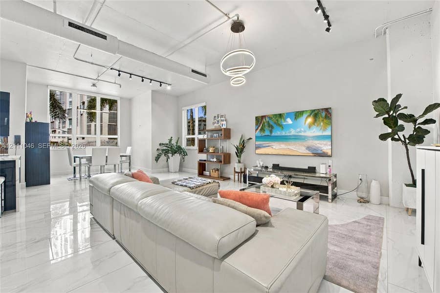 Property photo for 2001 Biscayne Boulevard, #3202, Miami, FL