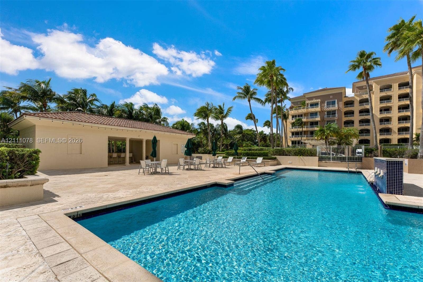 765 Crandon Boulevard, #311, Key Biscayne, FL 33149 Lake towers private pool