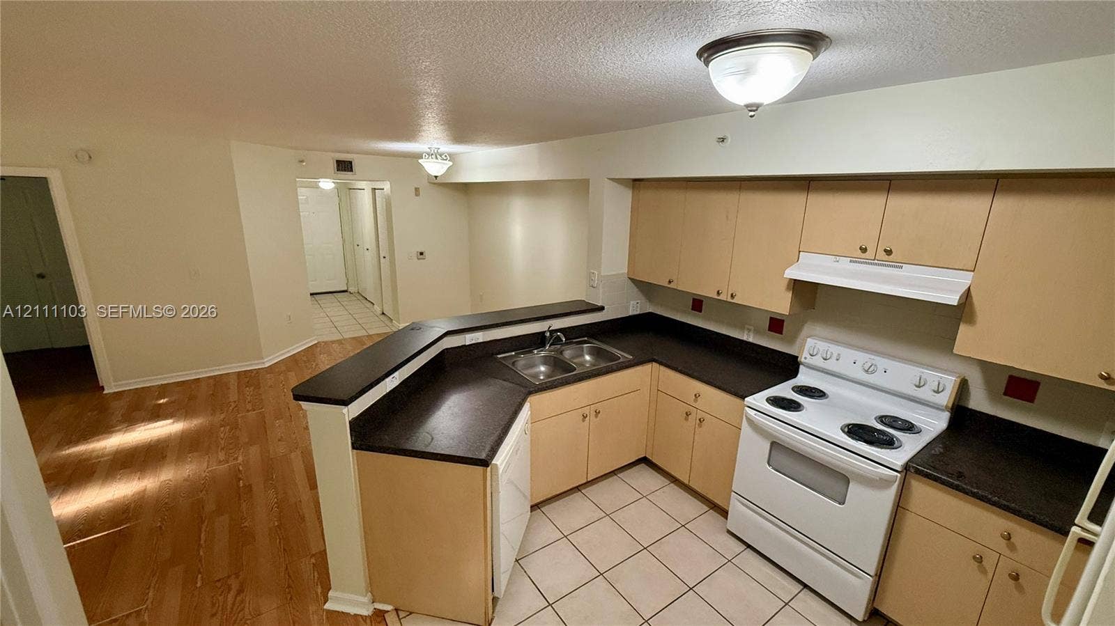 4021 San Marino Boulevard, #102, West Palm Beach, FL 33409 Photo 4