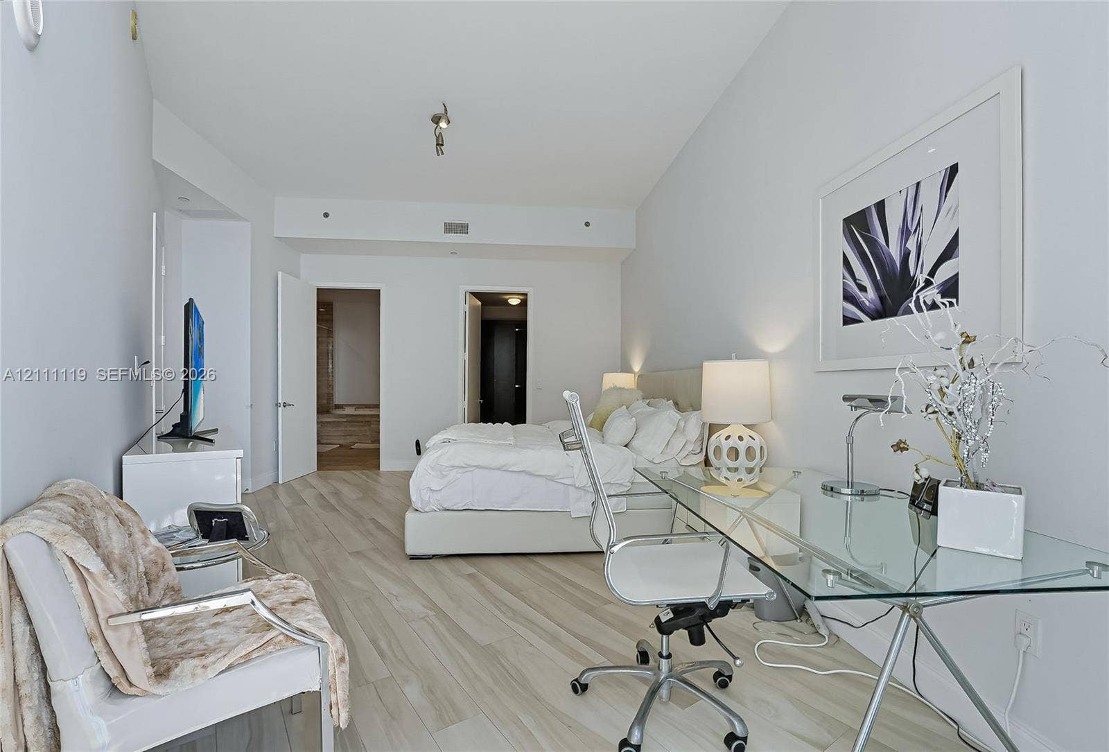 15901 Collins Avenue, #3907, Sunny Isles Beach, FL 33160 Photo 8