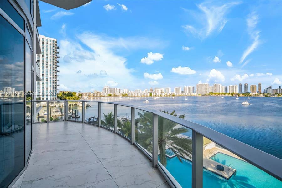 Property photo for 17111 Biscayne Boulevard, #411, North Miami Beach, FL