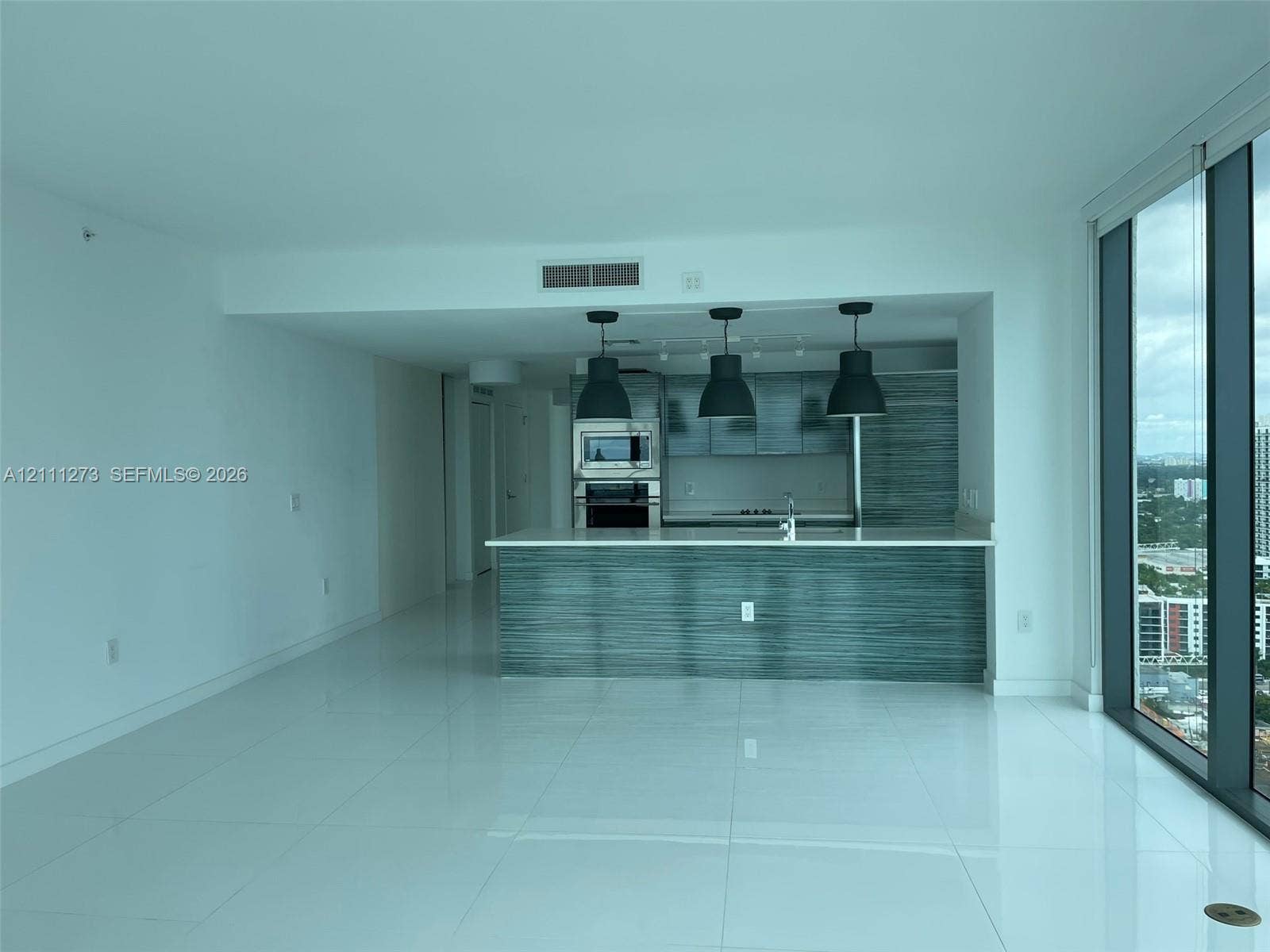 460 NE 28th Street, #3101, Miami, Miami, FL 33137 Open concept living area.