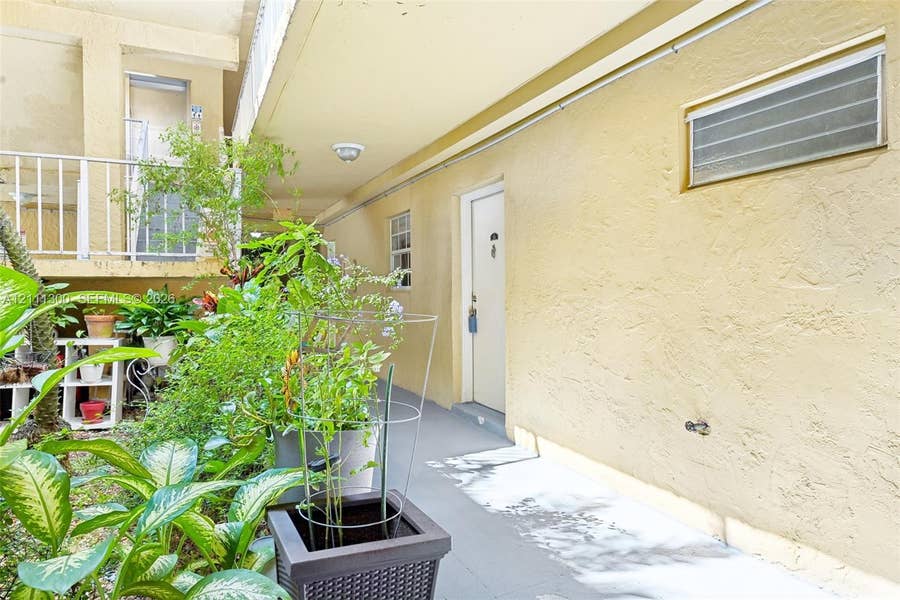 Property photo for 5400 SW 77th Court, #1J, Miami, FL