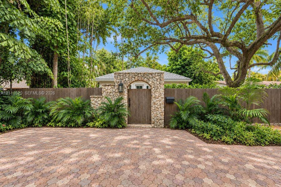 Property photo for 4151 El Prado Boulevard, Miami, FL