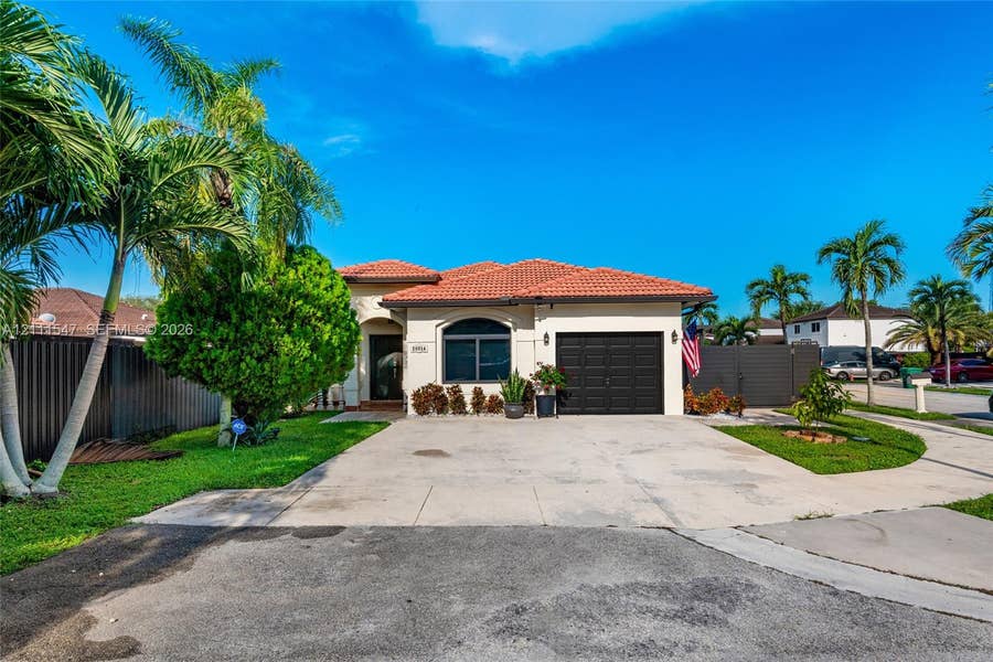 Property photo for 20016 NW 81st Path, Hialeah, FL