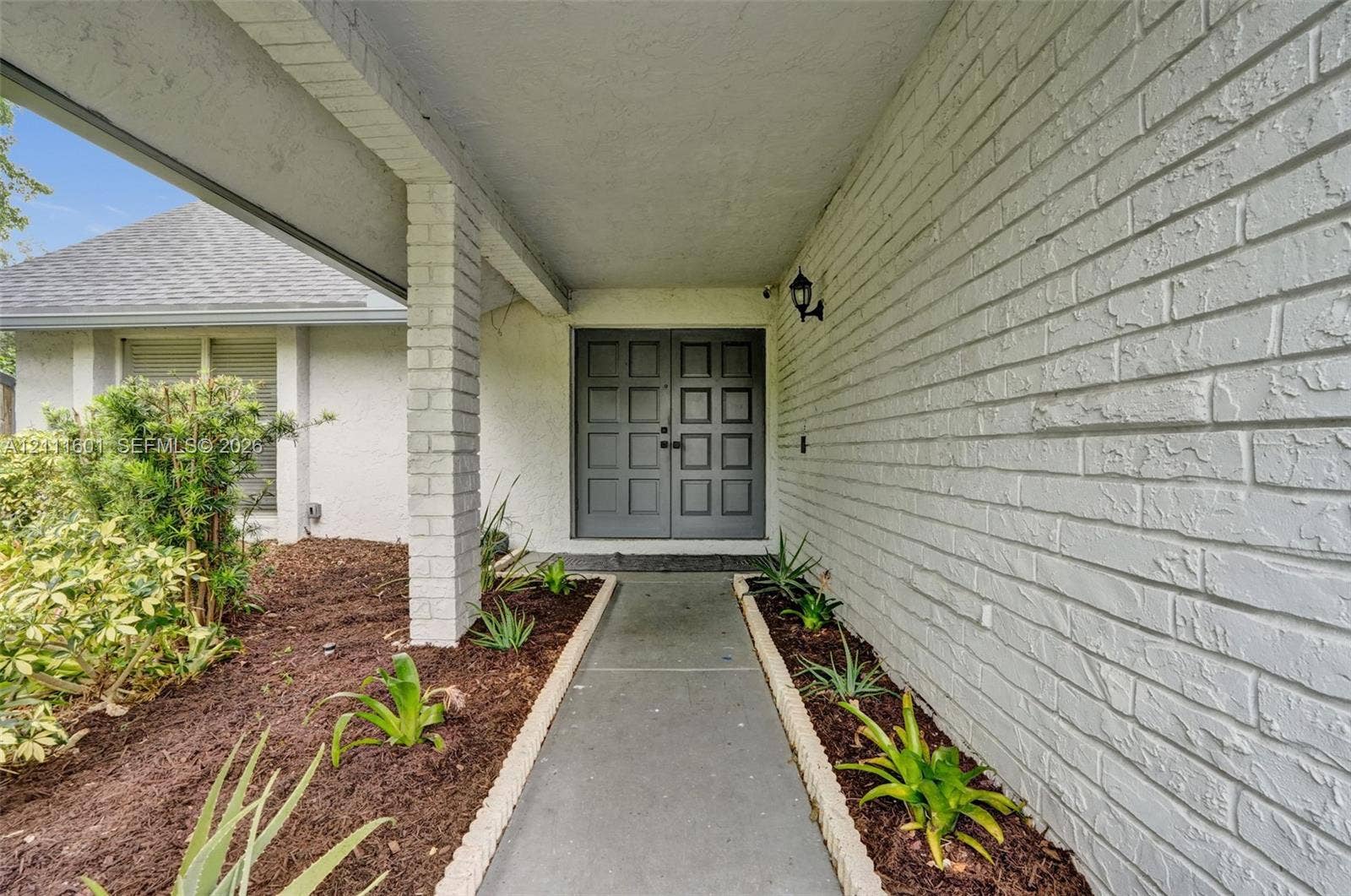 9381 NW 37th Court, Sunrise, FL 33351 Photo 2