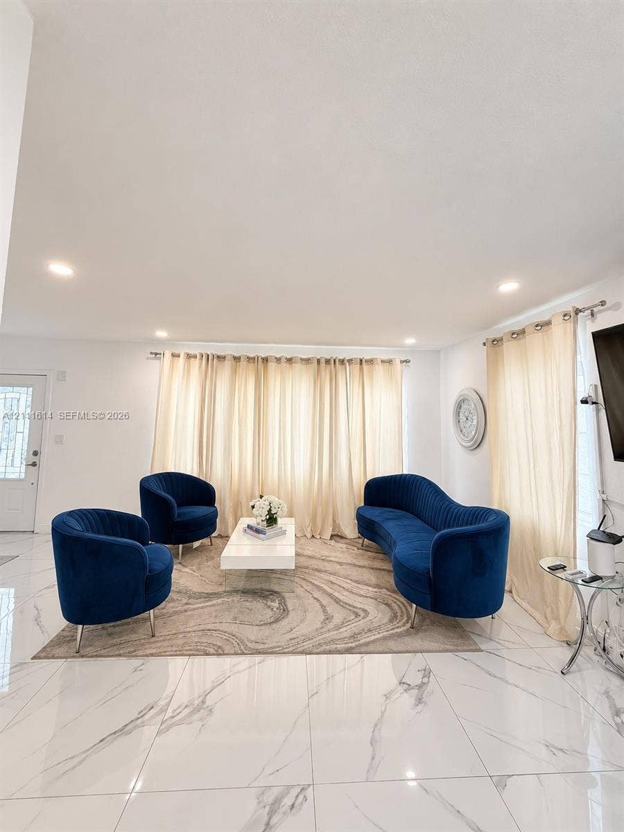 935 NE 164th Street, North Miami Beach, North Miami Beach, FL 33162 Photo 3