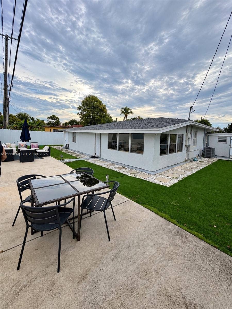 935 NE 164th Street, North Miami Beach, North Miami Beach, FL 33162 Photo 15