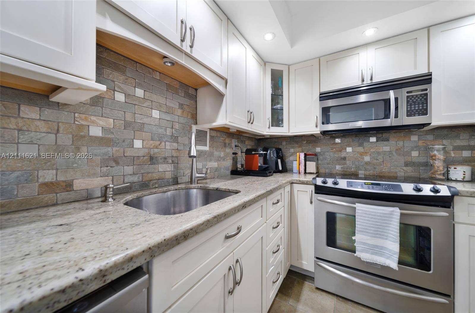 1200 West Avenue, #PH15, Miami Beach, FL 33139 Photo 11