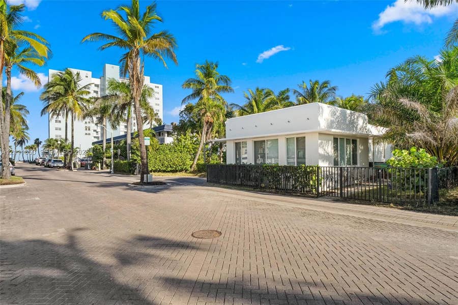 Property photo for 338 Taylor Street, #1, Hollywood, FL