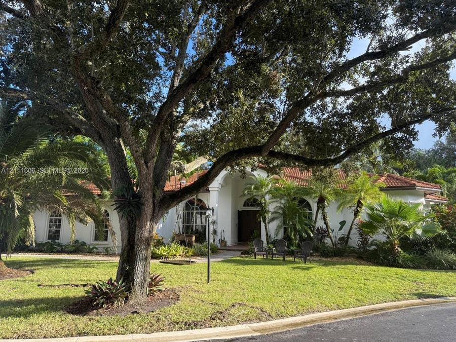 Property photo for 6520 NW 95th Lane, Parkland, FL