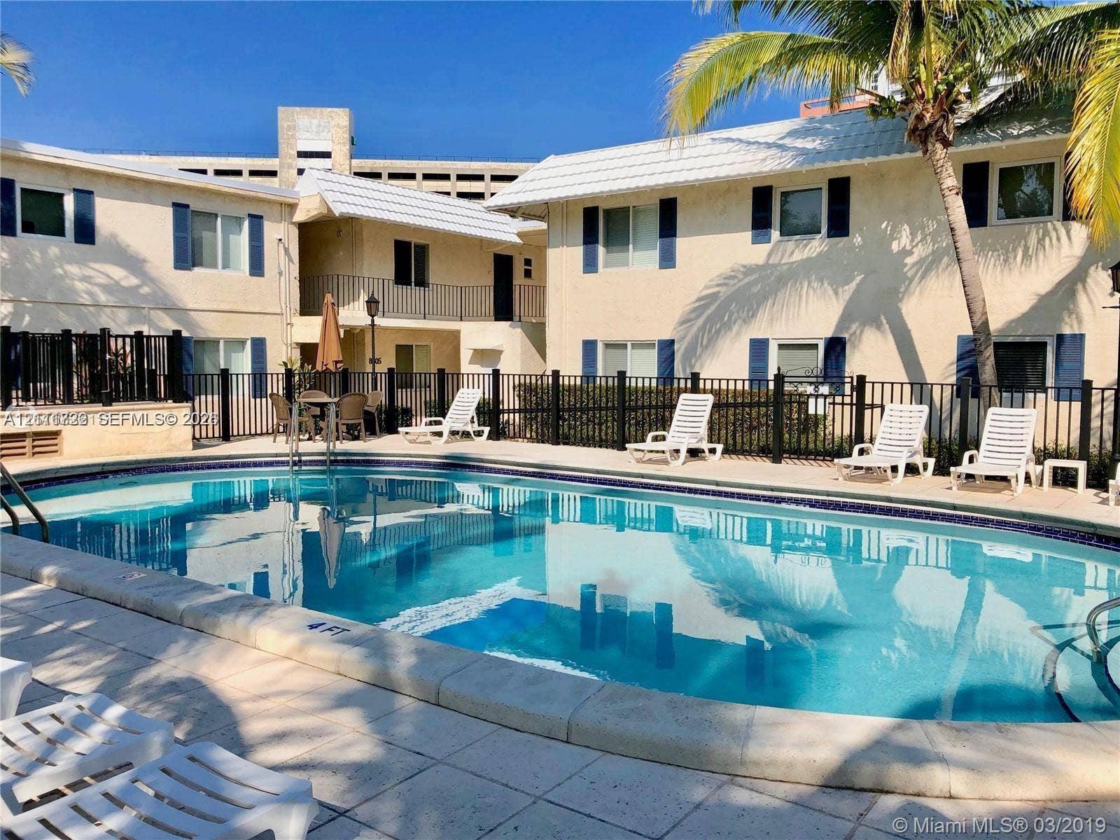 In-ground swimming pool