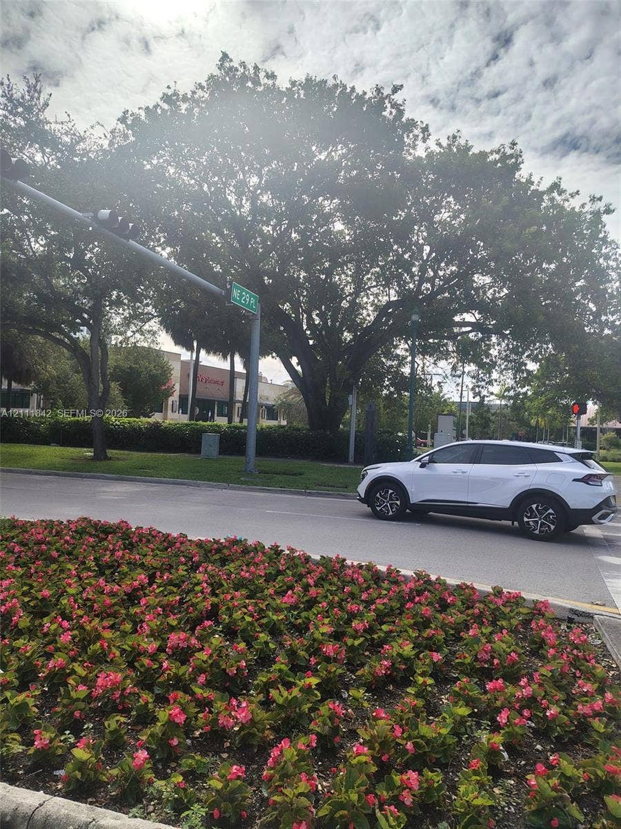 20400 W Country Club Drive, #303, Aventura, Aventura, FL 33180 Photo 55