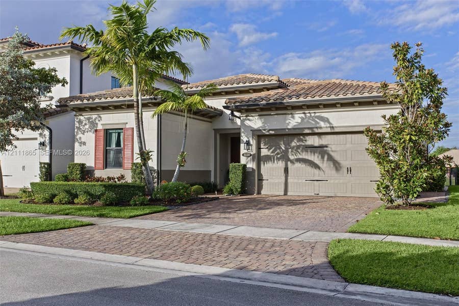 Property photo for 1034 SW 113th Avenue, Pembroke Pines, FL