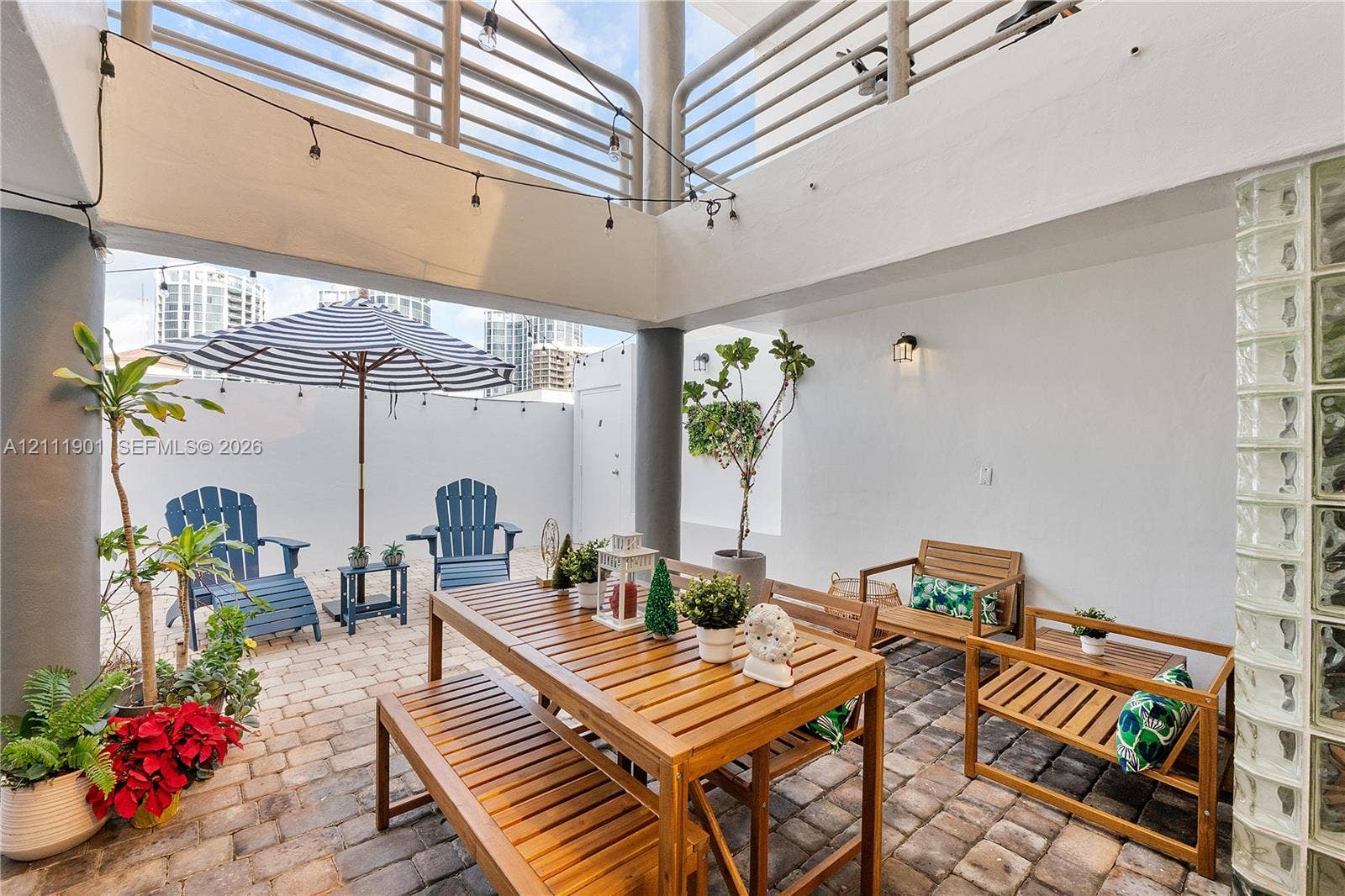 2977 Mcfarlane Road, #9, Miami, FL 33133 Open-air common area just outside you front door