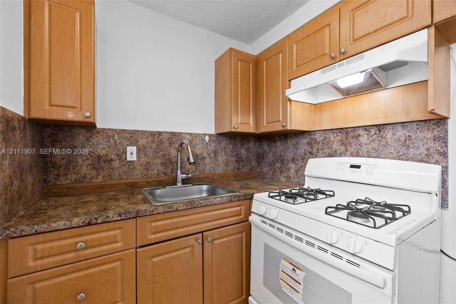 Property photo for 2799 E 4th Avenue, #10, Hialeah, FL