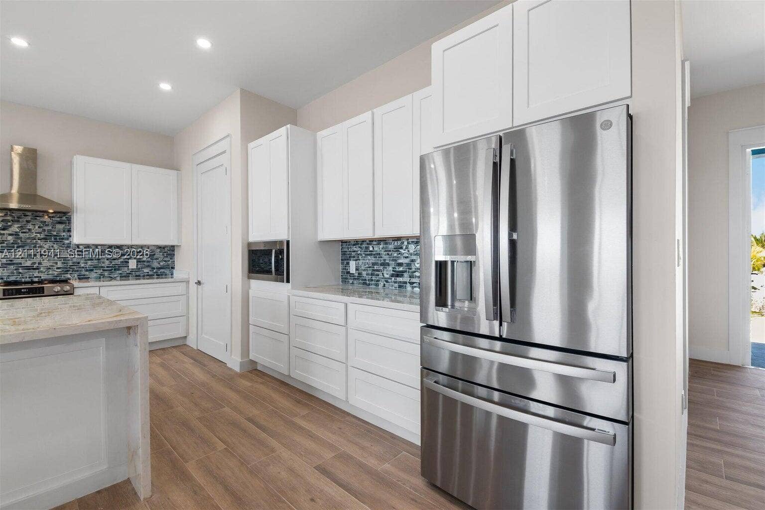 30995 Watson Boulevard, Big Pine Key, FL 33043 Kitchen