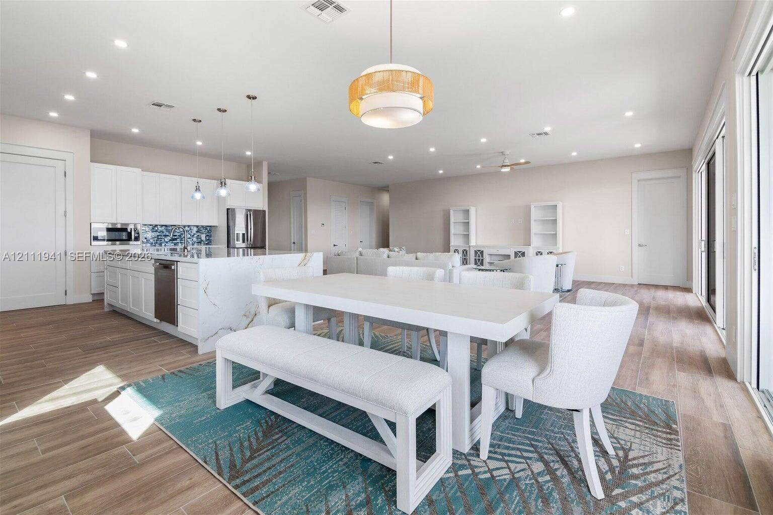 30995 Watson Boulevard, Big Pine Key, FL 33043 Dining Area