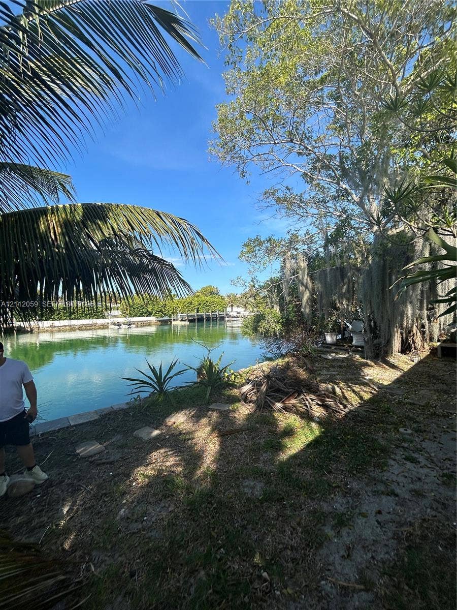 1795 Calais Drive, #1, Miami Beach, FL 33141 Photo 2
